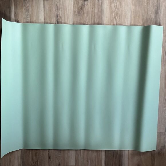 Alvin VBC44-5 VYCO 31.5 x42" 5 ply 1.1mm vinyl Architect Board Cover Green/Cream - Picture 2 of 5